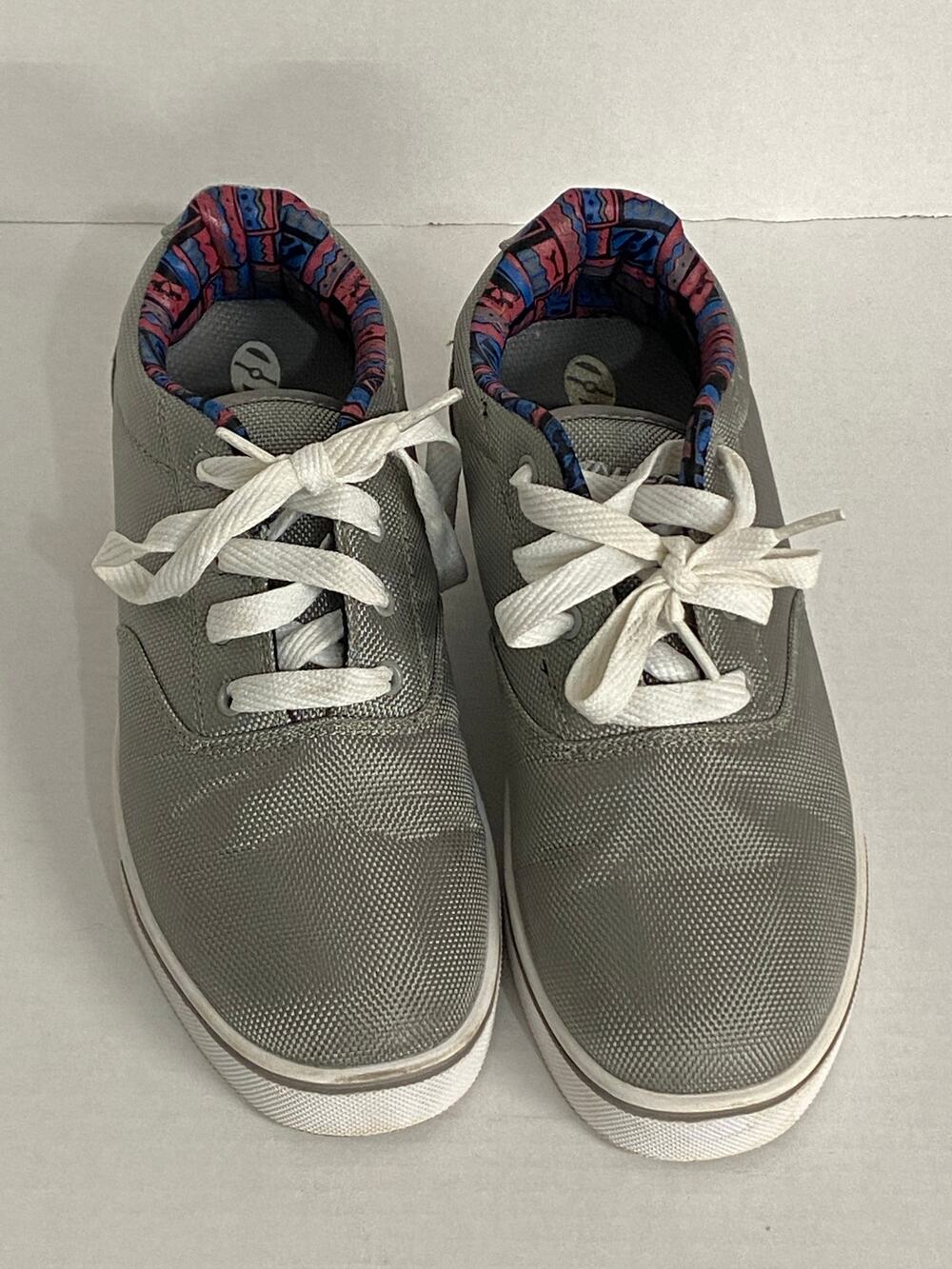Heelys Youth Size 6 Gray Lace Up Wheeled Skate Shoes Pre Owned